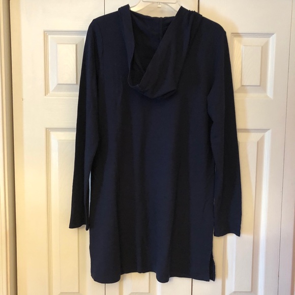 ❌SOLD❌Lilly Pulitzer Shel Coverup - Picture 8 of 8